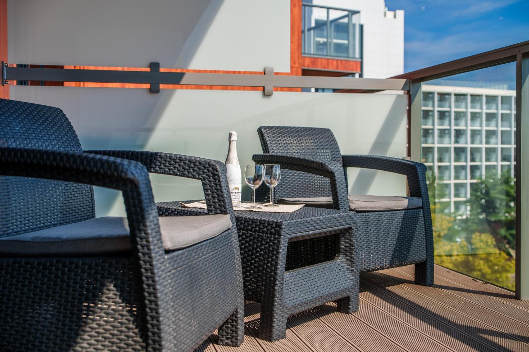 Apartament Delux Kasprowicza 20C Prywatny Parking Basen Sauna Oraz Silownia W Cenie Kolobrzeg Ngoại thất bức ảnh