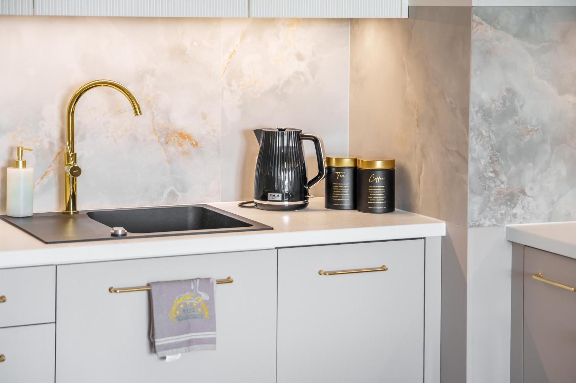 Apartament Delux Kasprowicza 20C Prywatny Parking Basen Sauna Oraz Silownia W Cenie Kolobrzeg Ngoại thất bức ảnh
