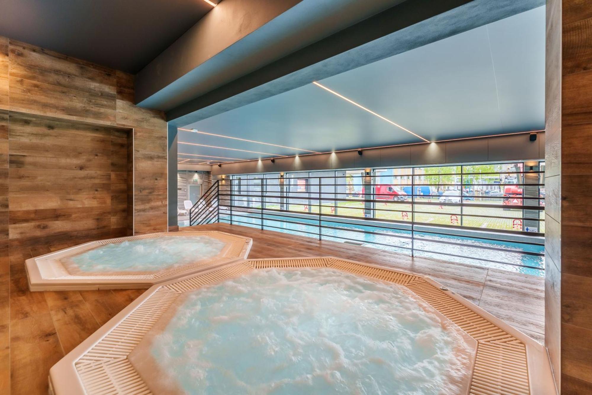 Apartament Delux Kasprowicza 20C Prywatny Parking Basen Sauna Oraz Silownia W Cenie Kolobrzeg Ngoại thất bức ảnh